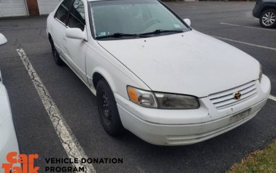 Elaine the 1999 Toyota Camry